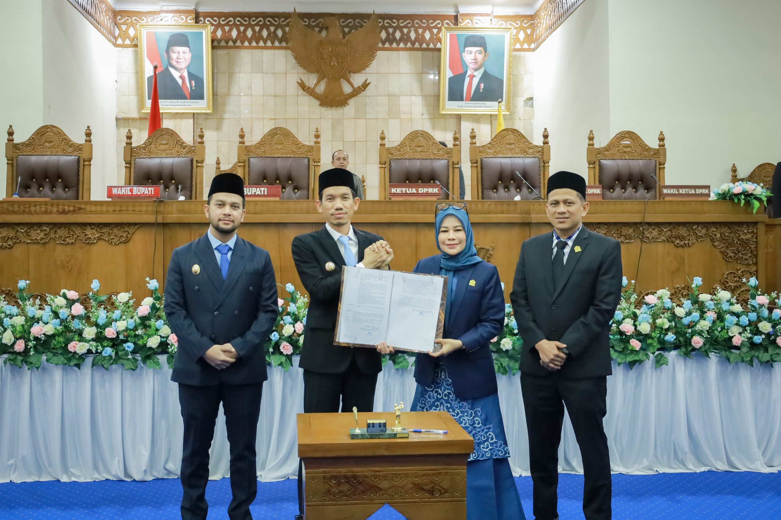 Bupati dan Wabup Aceh Barat Hadiri Penutupan Rapat Paripurna ke II